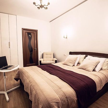 Sova Apartment Lviv Сenter Сity Buitenkant foto