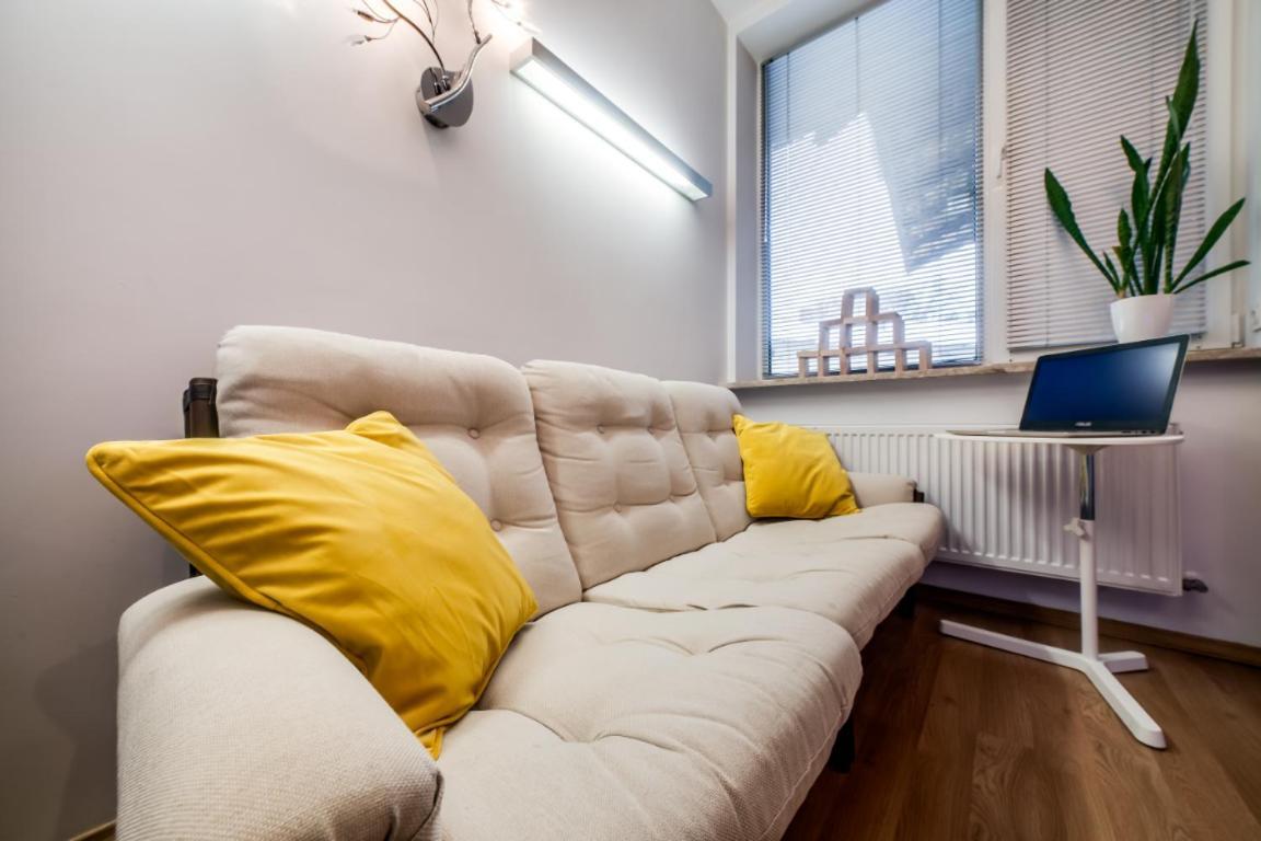 Sova Apartment Lviv Сenter Сity Buitenkant foto