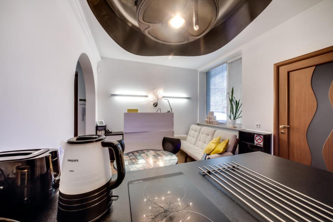 Sova Apartment Lviv Сenter Сity Buitenkant foto
